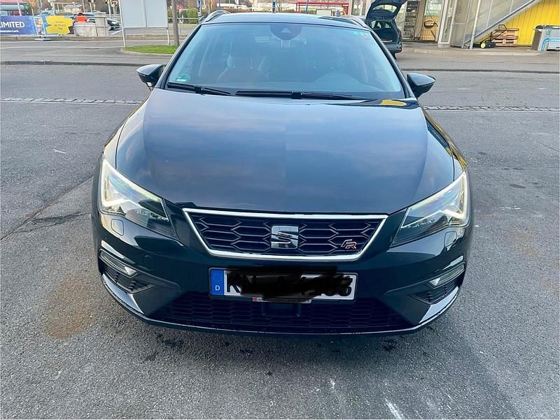 Schwarz Gebraucht 2019 Seat Leon FR Kombi | 17.500 € - Bild 1/4