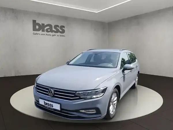 Gebraucht VW Passat Business 150 PS (110 kW) 2023 Kombi
