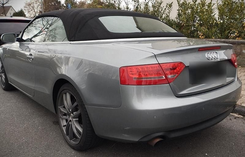 Gebraucht Audi A5 Cabriolet Design 211 PS (155 kW) 2009 Grau Cabrio