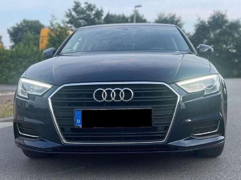 Gebraucht Audi A3 Sport 150 PS (110 kW) 2018 Limousine