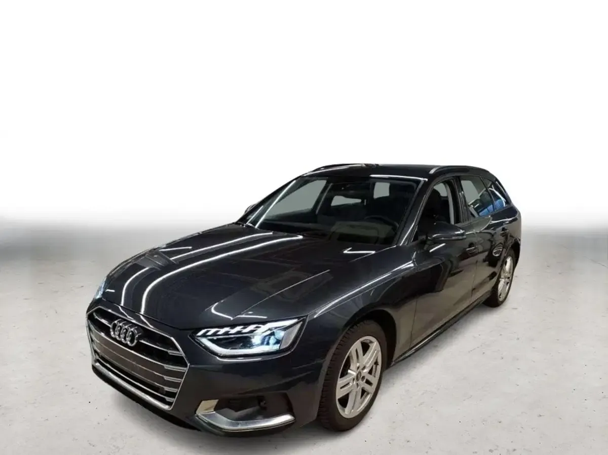Gebraucht Audi A4 Advanced 163 PS (119 kW) 2025 Grau Limousine