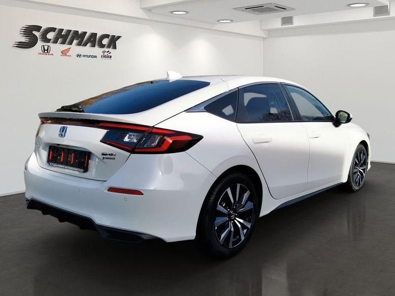 Neu Honda Civic Elegance 143 PS (105 kW) 2025 Weiß Limousine