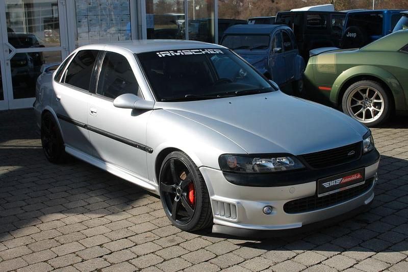 Gebraucht Opel Vectra 211 PS (155 kW) 1998 Silber Limousine