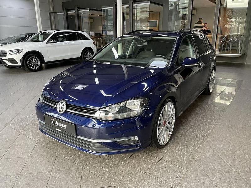 Atlantic blue metallic (metallic) Gebraucht 2017 VW Golf VII R Kombi | 14.990 € (Fairer Preis) - Bild 1/4