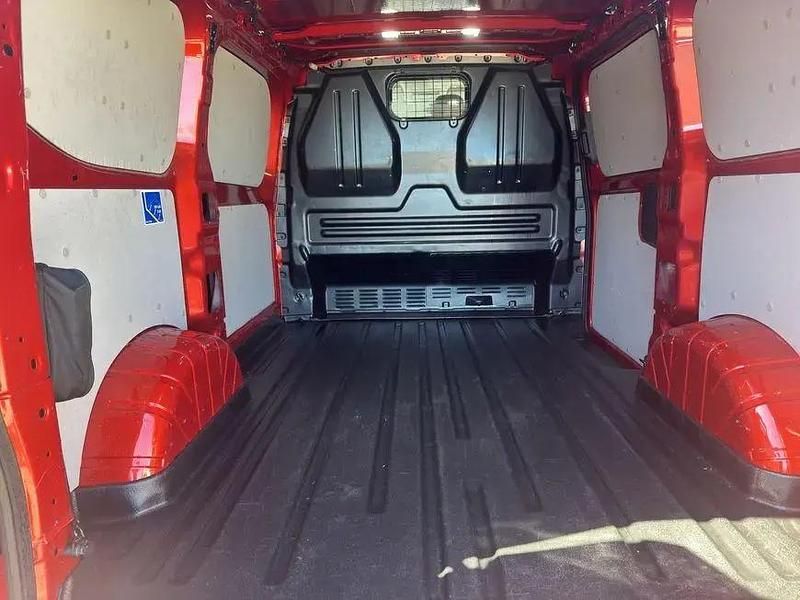Gebraucht Ford Transit Custom Limited 136 PS (100 kW) 2024 Rot Abholung