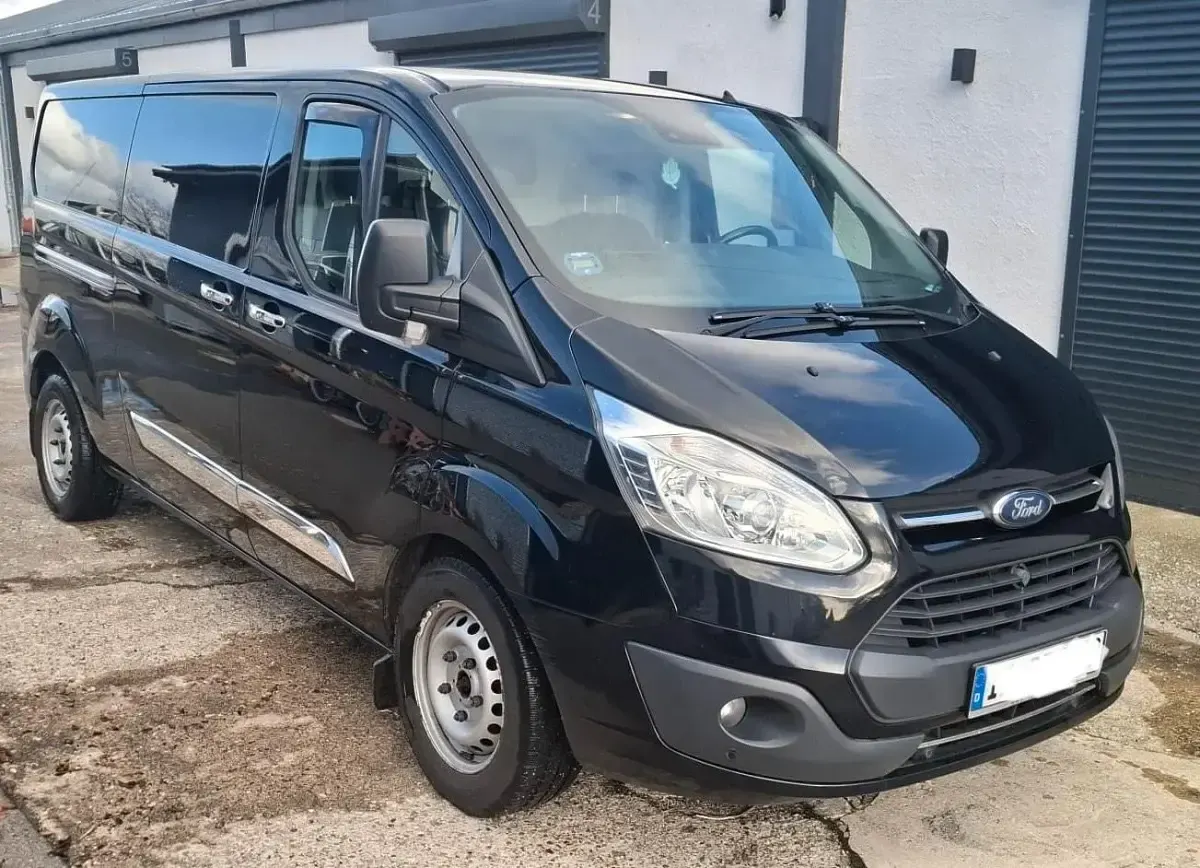 Gebraucht Ford Transit Custom 130 PS (95 kW) 2017 Schwarz Van / Kleinbus