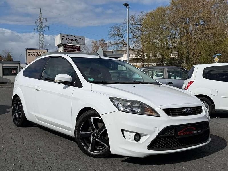 Gebraucht Ford Focus Style 125 PS (91 kW) 2008 Frostweiß Kleinwagen