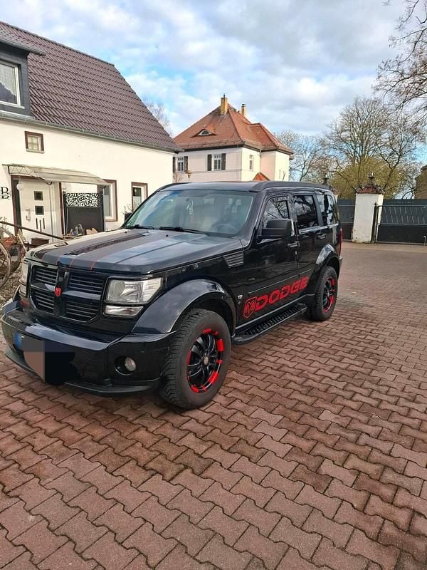 Second-hand Dodge Nitro 177 CP (130 kW) 2007 Negru SUV
