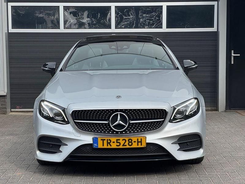 Gebraucht Mercedes E220 AMG 194 PS (142 kW) 2018 Silber Coupé
