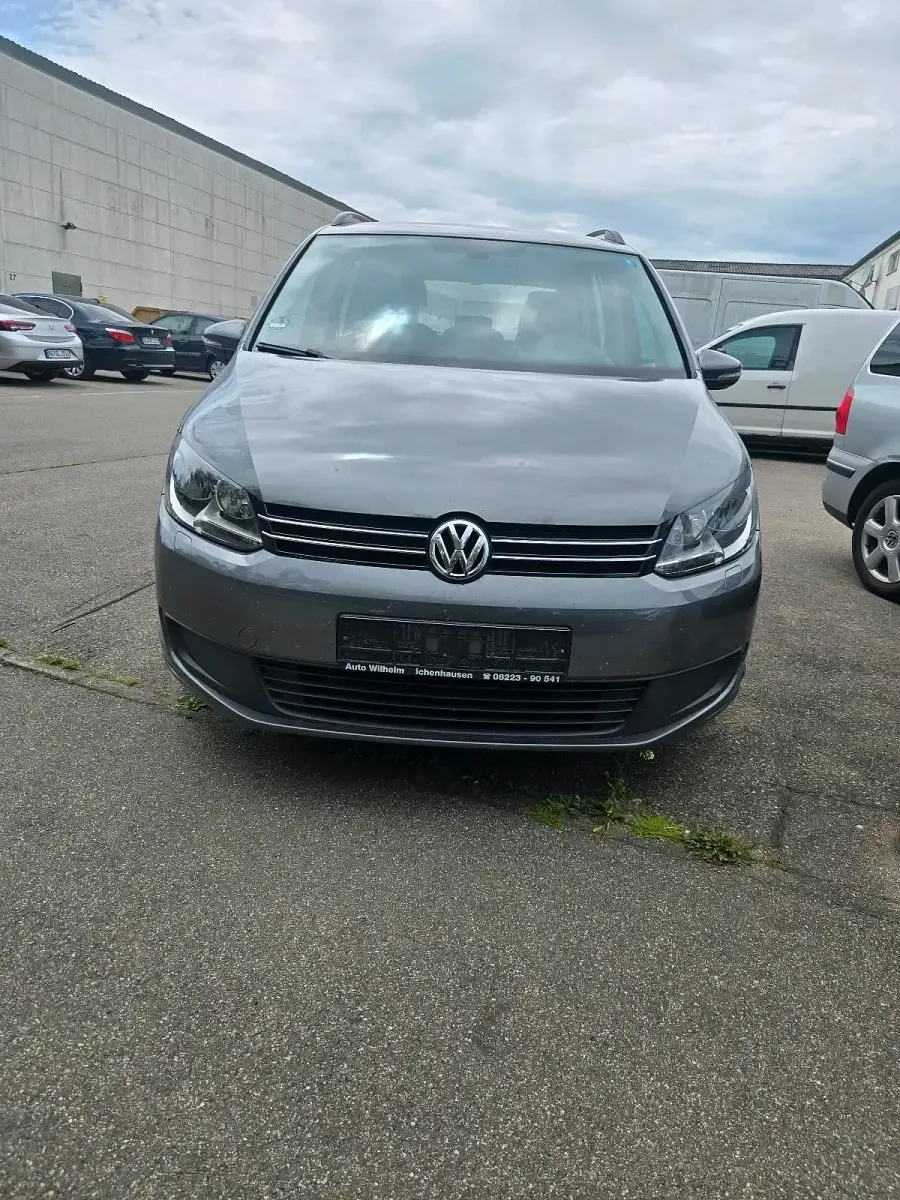 Gebraucht VW Touran 105 PS (77 kW) 2014 Grau Van / Kleinbus