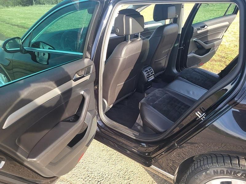Gebraucht VW Passat Highline 150 PS (110 kW) 2018 Schwarz Kombi