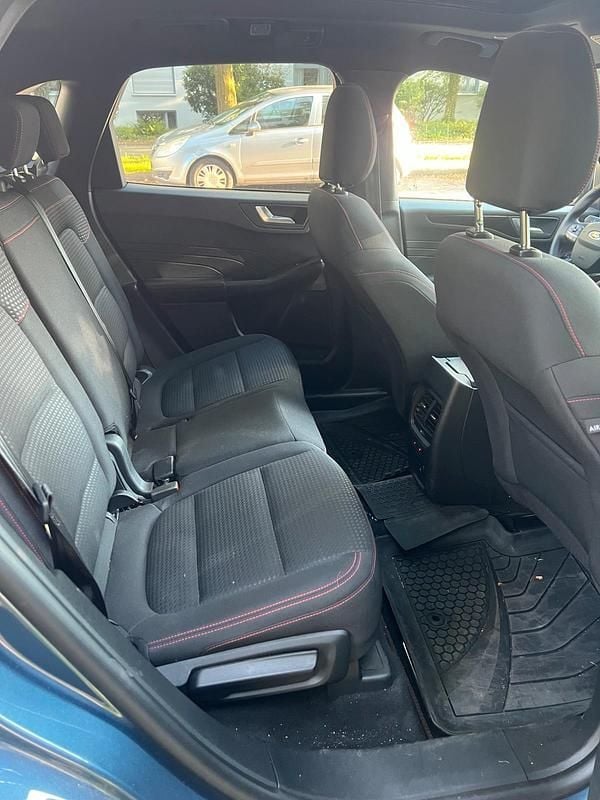 Blau Gebraucht 2022 Ford Kuga SUV | 25.500 € (Guter Preis) - Bild 1/4