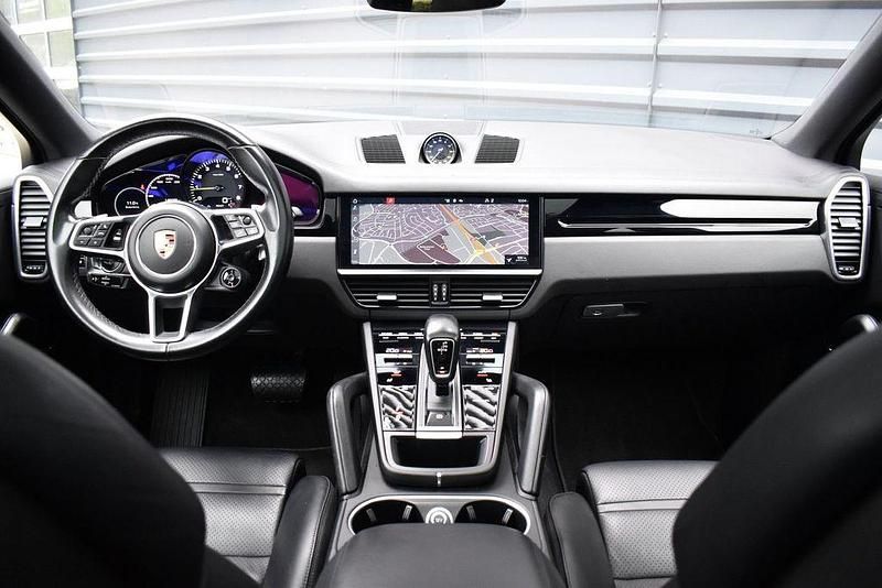 Gebraucht Porsche Cayenne Sport 462 PS (339 kW) 2019 Grau SUV