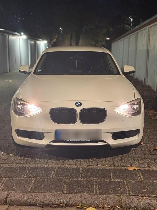 Weiß Gebraucht 2012 BMW 114 Kleinwagen | 4.999 € (Guter Preis) - Bild 1/4