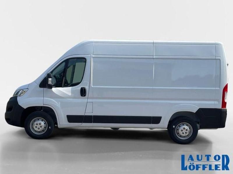 Gebraucht Opel Movano 140 PS (102 kW) 2024 Cassablancaweiß Van