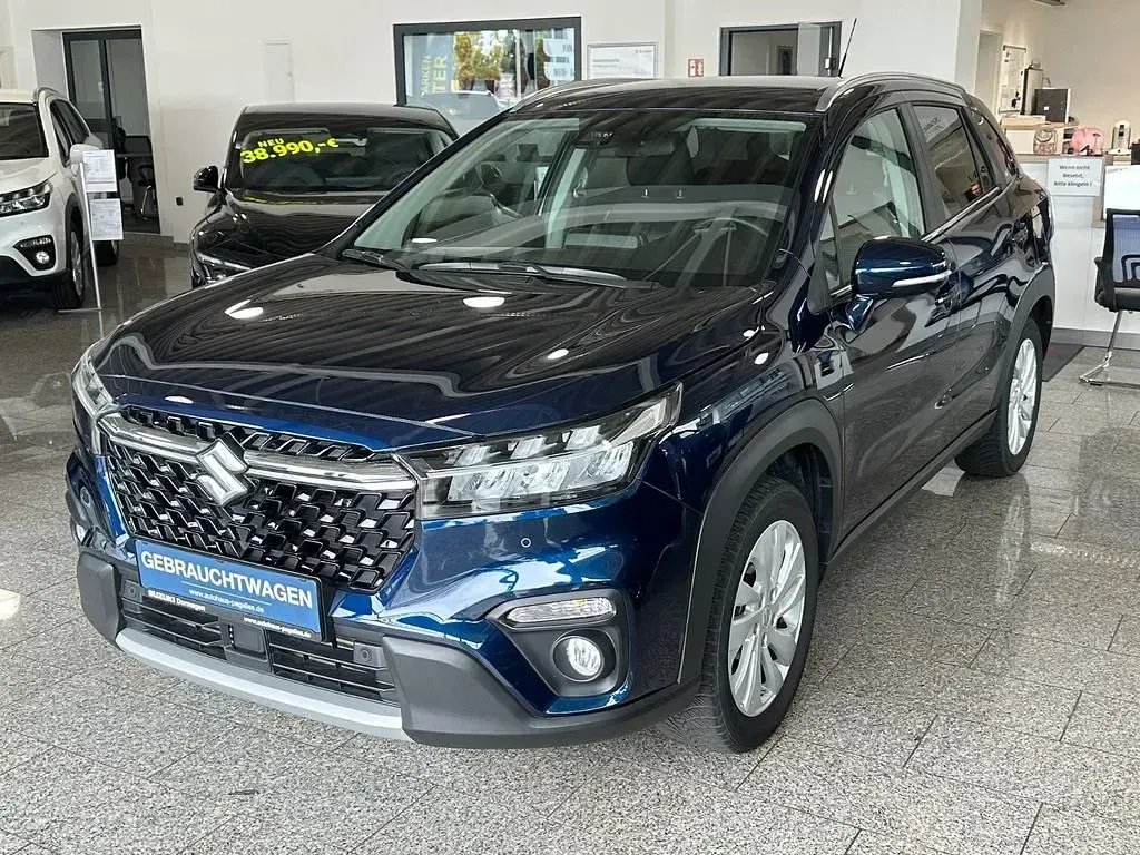 Gebraucht Suzuki SX4 S-Cross Comfort 129 PS (94 kW) 2023 Blau SUV