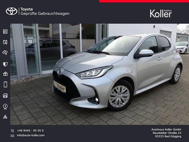 Silber Gebraucht 2021 Toyota Yaris Limousine | 16.500 € (Fairer Preis) - Bild 1/4