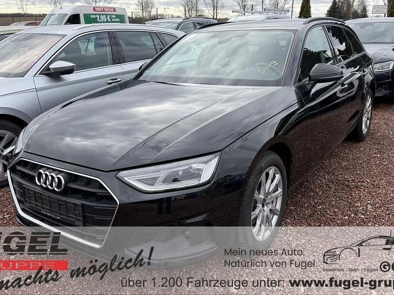 Gebraucht Audi A4 Comfort 150 PS (110 kW) 2022 Mythosschwarz metallic Limousine