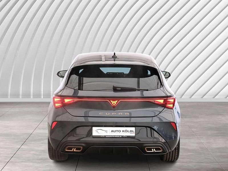 Neu Cupra Leon VZ 272 PS (200 kW) 2026 "magnetic tech" Limousine
