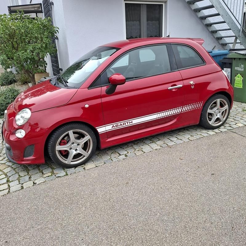 Rot Gebraucht 2015 Abarth 500 Kleinwagen | 12.500 € - Bild 1/4