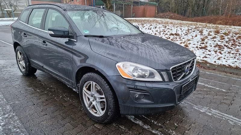 Schwarz Gebraucht 2009 Volvo XC60 SUV | 6.900 € (Fairer Preis) - Bild 1/4