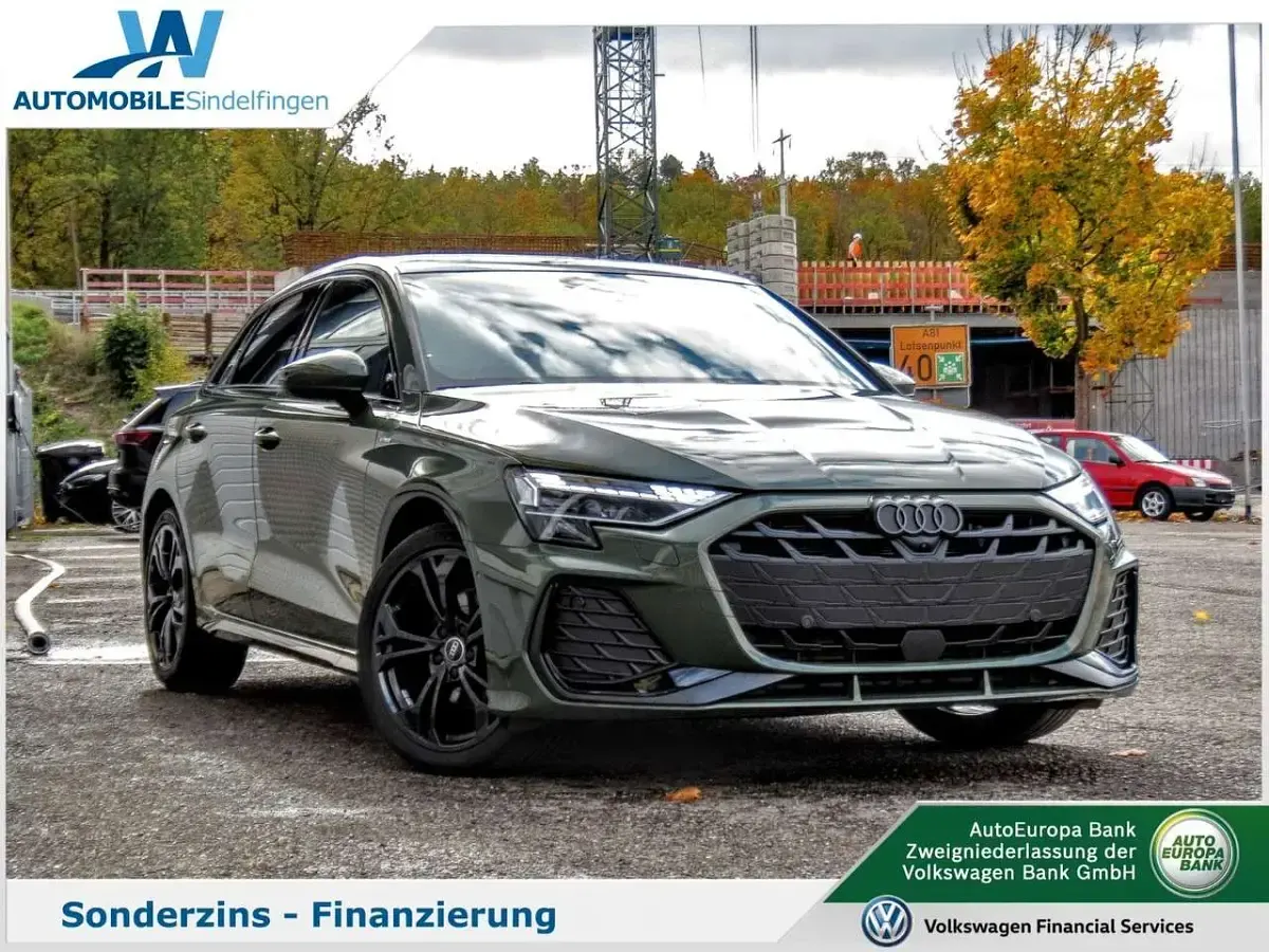 Używany Audi A3 S-Line 150 KM (110 kW) 2026 Zielony Sedan/Limuzyna