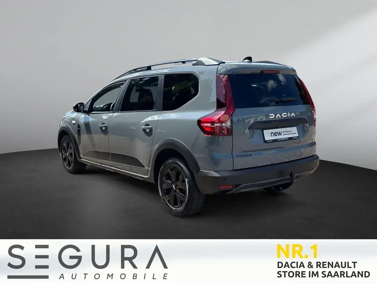 Gebraucht Dacia Jogger Extreme 110 PS (80 kW) 2023 Städtisches grau Van / Kleinbus