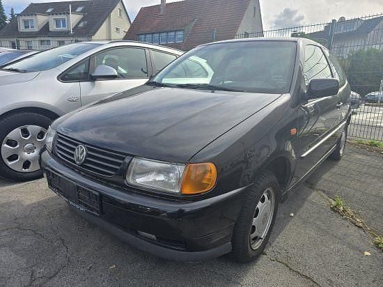 Schwarz Gebraucht 1998 VW Polo Kleinwagen | 500 € (Superpreis) - Bild 1/4
