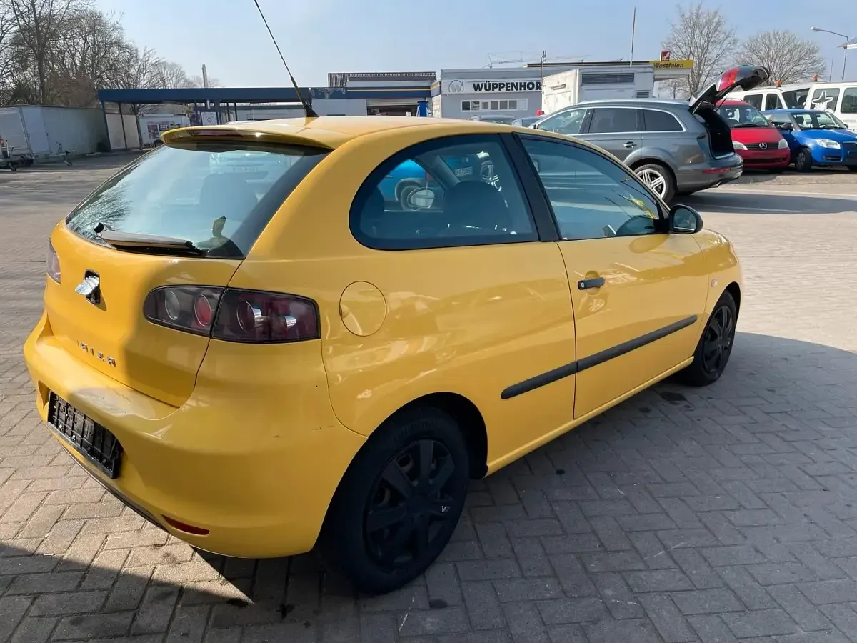 Gebraucht Seat Ibiza 75 PS (55 kW) 2008 Gelb Kleinwagen