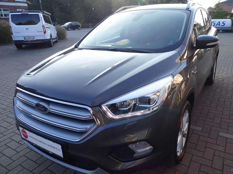 Magneticgrau Gebraucht 2018 Ford Kuga Titanium SUV | 12.444 € (Guter Preis) - Bild 1/4