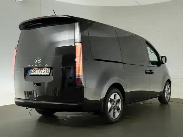 Gebraucht Hyundai Staria Prime 225 PS (165 kW) 2025 Schwarz Van / Kleinbus