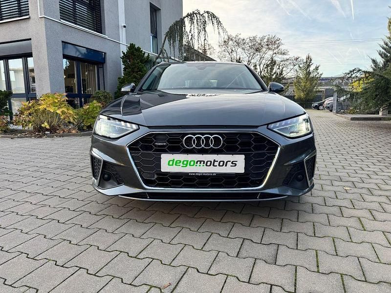 Gebraucht Audi A4 S-Line 204 PS (150 kW) 2023 Grau Kombi