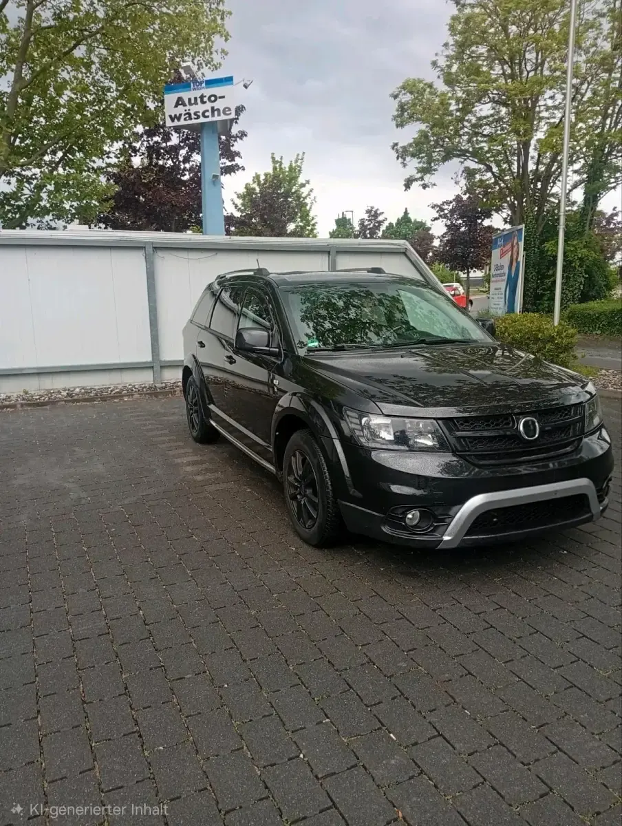 Gebraucht Fiat Freemont 170 PS (125 kW) 2014 Schwarz SUV