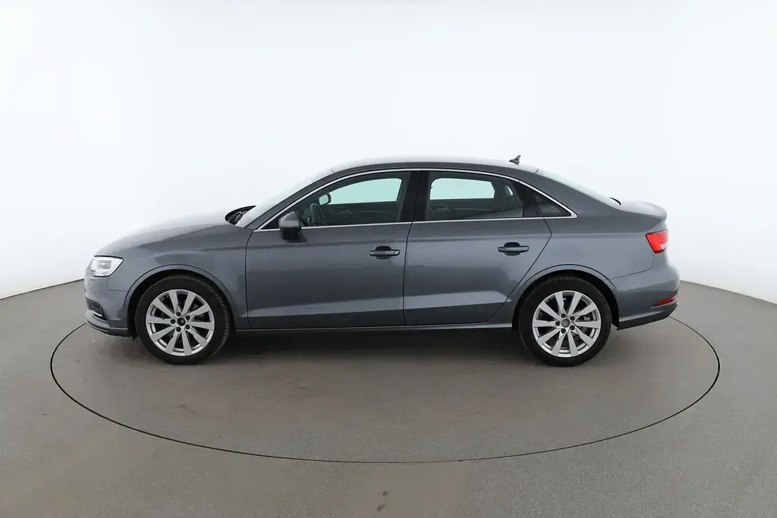 Używany Audi A3 Design 116 KM (85 kW) 2018 Szary Sedan/Limuzyna