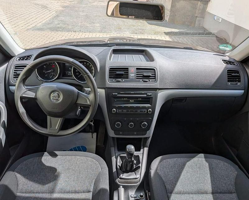 Gebraucht Skoda Yeti Active 105 PS (77 kW) 2014 Braun SUV