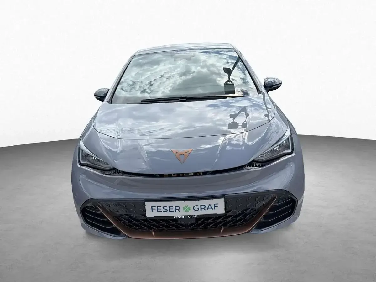 Gebraucht Cupra Born 150 kW (204 PS) 2024 Vaporgrau Kleinwagen