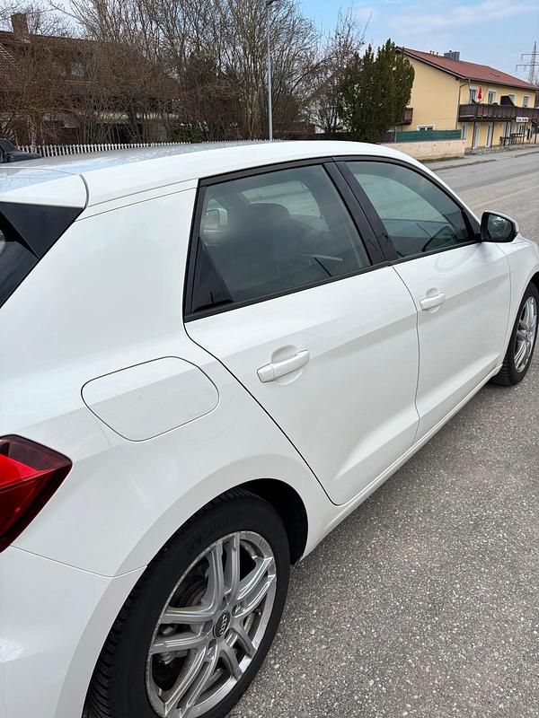 Gebraucht Audi A1 S-Line 150 PS (110 kW) 2019 Weiß SUV
