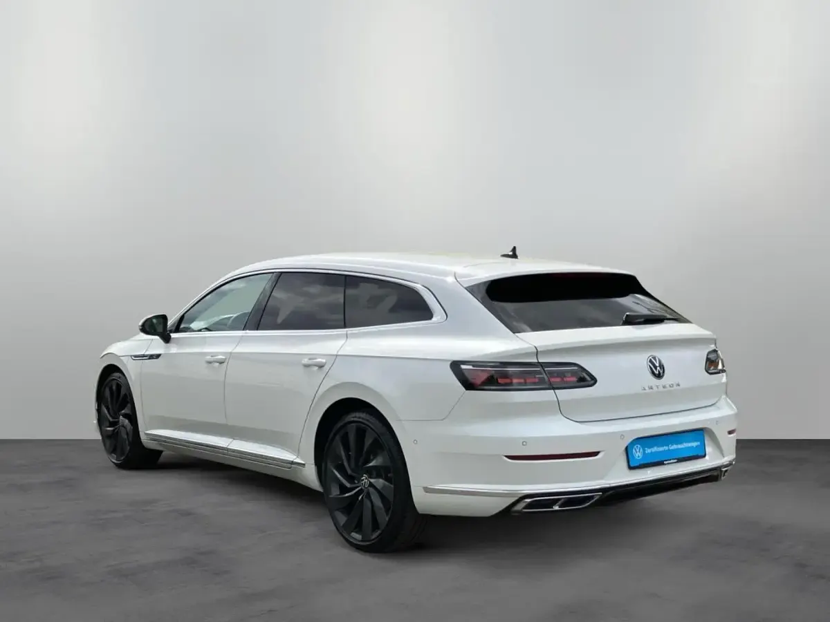Gebraucht VW Arteon R-line 200 PS (147 kW) 2023 Oryxweiß perlmutteffekt Kombi