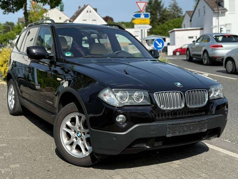Rubinschwarz metallic Gebraucht 2010 BMW X3 Exclusive SUV | 7.900 € (Fairer Preis) - Bild 1/4