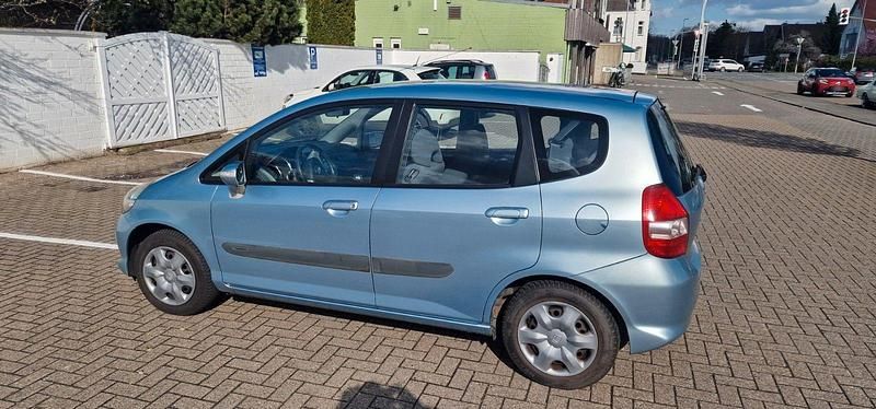 Gebraucht Honda Jazz 83 PS (61 kW) 2006 Blau Kleinwagen