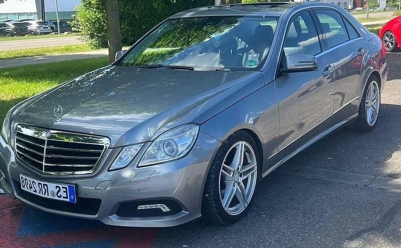 Gebraucht Mercedes E350 Avantgarde 231 PS (169 kW) 2009 Grau Limousine
