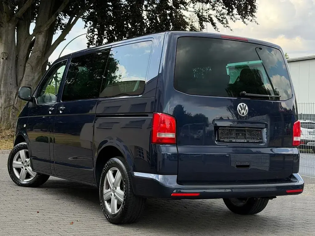 Gebraucht VW Multivan 179 PS (131 kW) 2013 Blau Van / Kleinbus