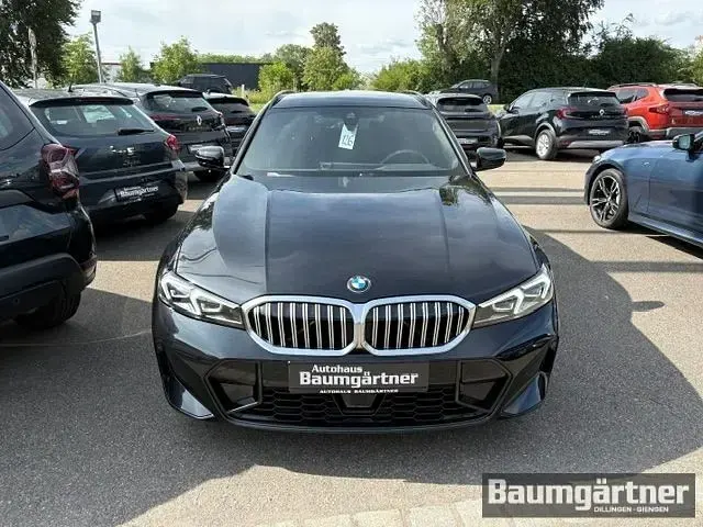 Gebraucht BMW 330 M Sport 245 PS (180 kW) 2025 Schwarz Kombi