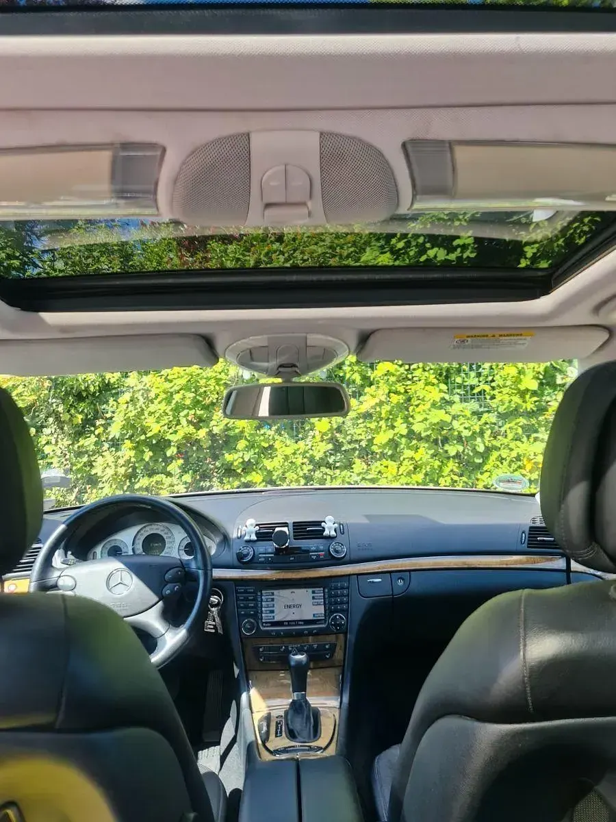 Gebraucht Mercedes E320 Avantgarde 224 PS (164 kW) 2006 Silber Limousine
