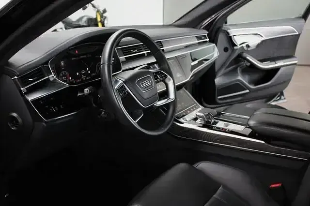 Gebraucht Audi A8L Advanced 286 PS (210 kW) 2022 Schwarz Limousine
