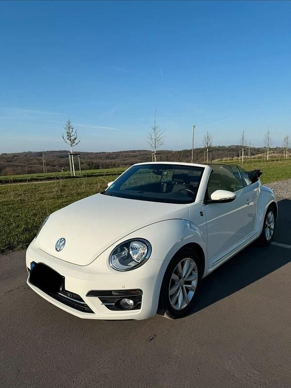 Gebraucht VW Beetle Sound 105 PS (77 kW) 2018 Weiß Kleinwagen
