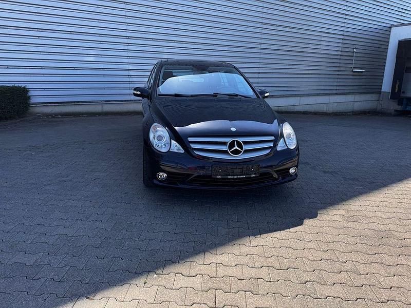 Blau Gebraucht 2008 Mercedes R280 Van / Kleinbus | 5.850 € (Guter Preis) - Bild 1/4