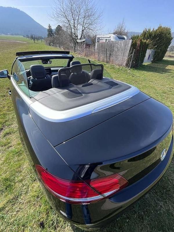 Gebraucht Mercedes C300 AMG line 245 PS (180 kW) 2017 Schwarz Cabrio