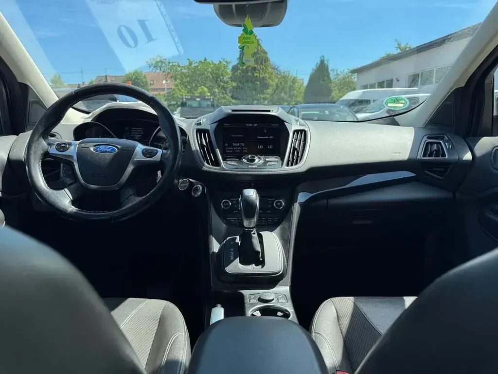 Gebraucht Ford Kuga Individual 150 PS (110 kW) 2016 Schwarz SUV