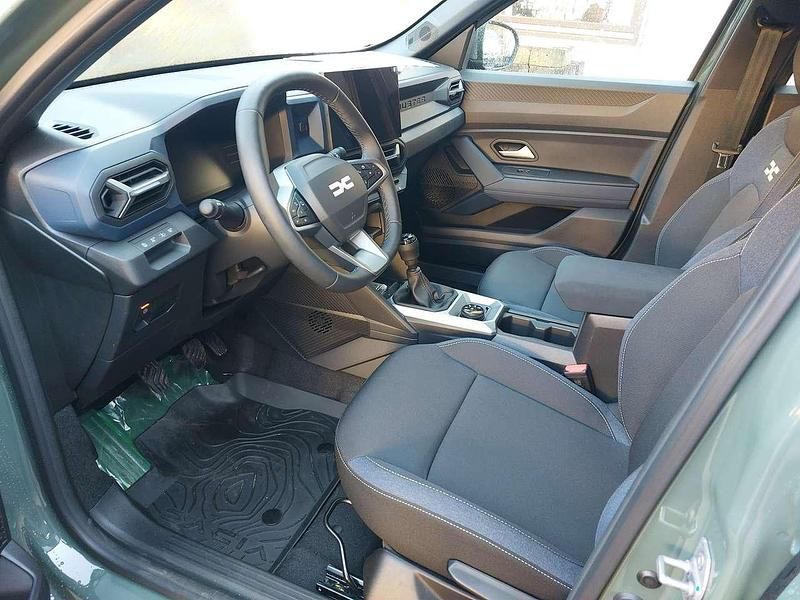 Neu Dacia Duster Expression 131 PS (96 kW) 2025 Grau SUV